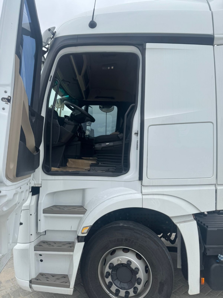 mercedes-benz actros 2548s diesel 2p automatico 20217