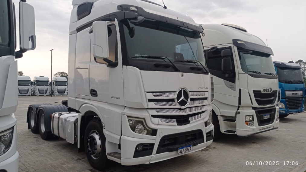 mercedes-benz actros 2548s diesel 2p automatico 2021