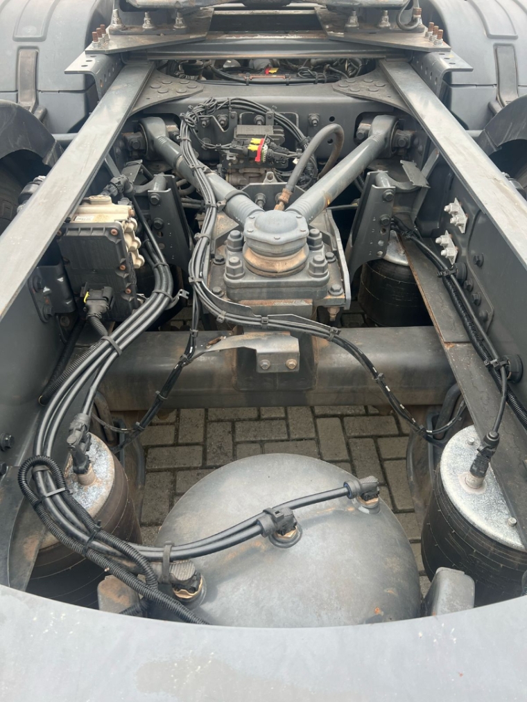 volvo fh 460 8x2t diesel 2p automatico 20177