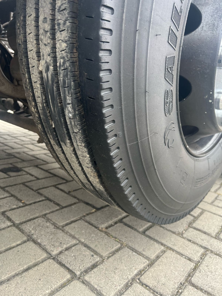 volvo fh 460 8x2t diesel 2p automatico 201711