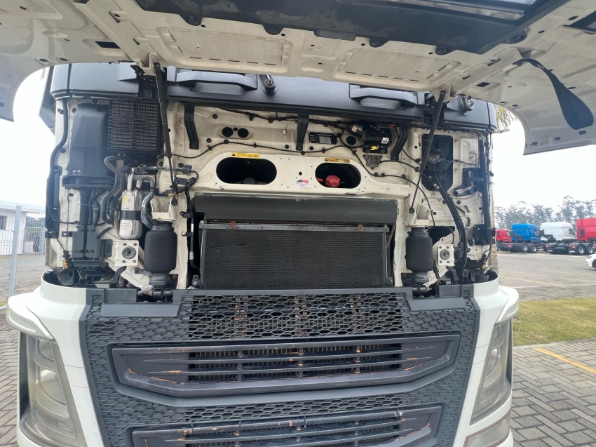 volvo fh 460 8x2t diesel 2p automatico 201721