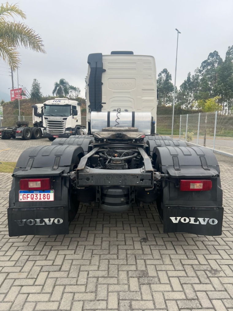 volvo fh 460 8x2t diesel 2p automatico 20174