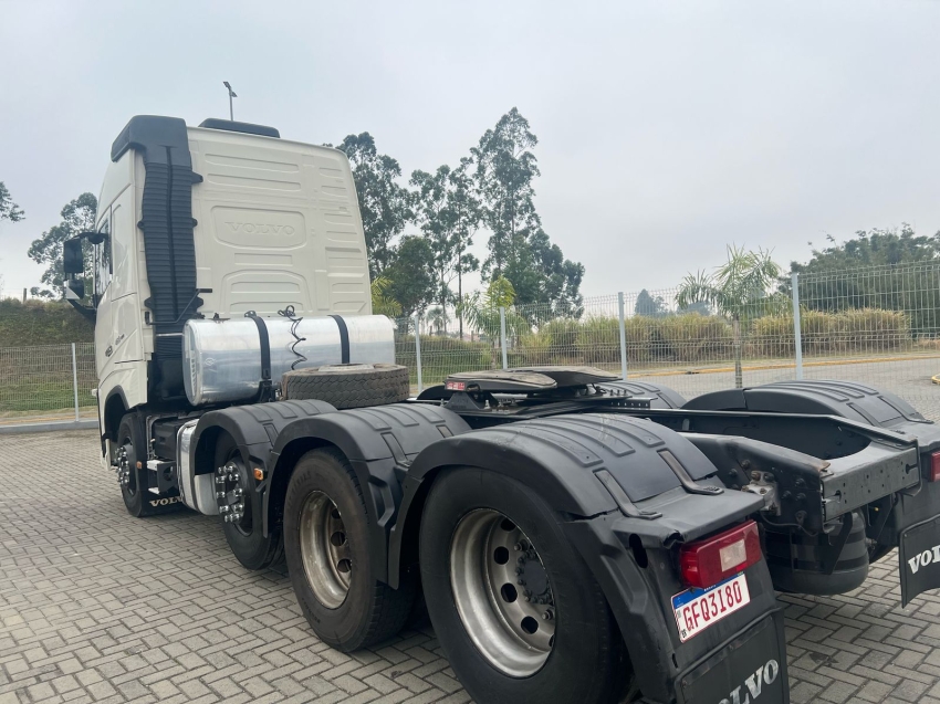 volvo fh 460 8x2t diesel 2p automatico 20173