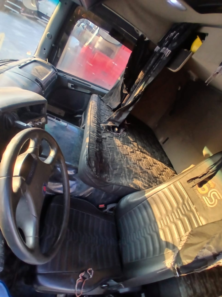 scania p 360 diesel 2p automatico 201410