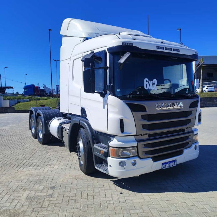 scania p 360 diesel 2p automatico 20141