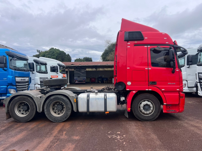mercedes-benz actros 2546ls diesel 2p automatico 2020
