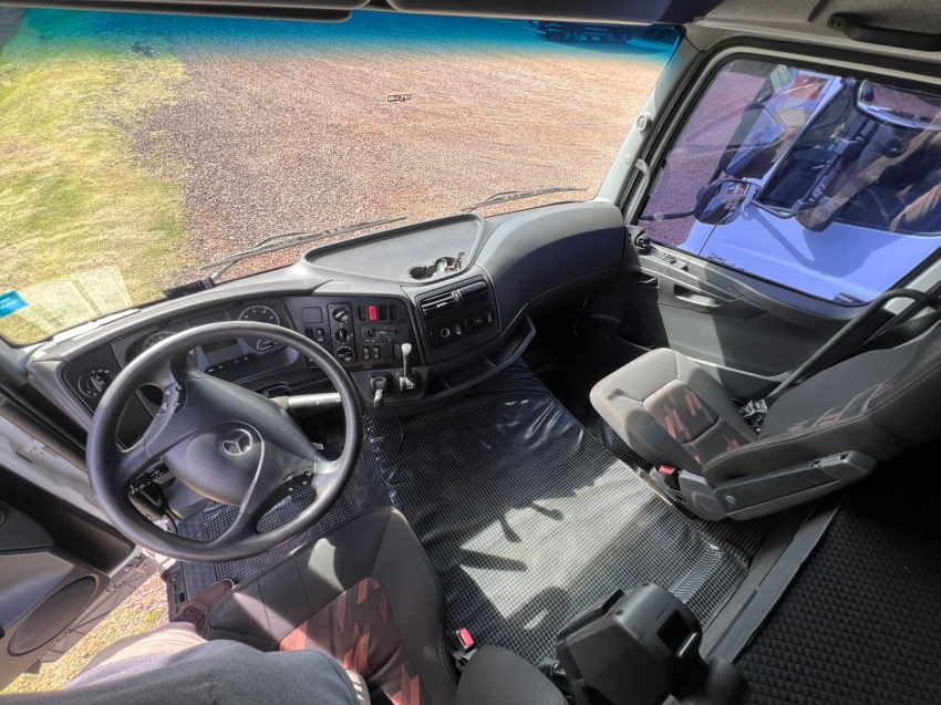 mercedes-benz axor 2544 s diesel 2p automatico 2020