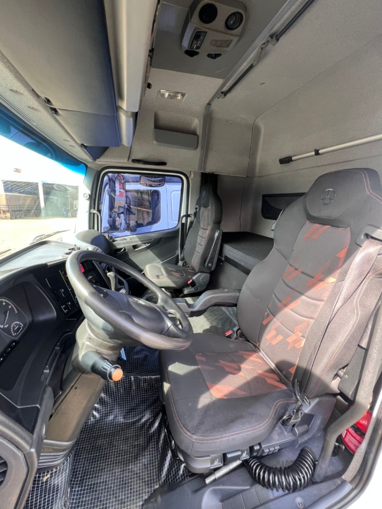 mercedes-benz axor 2544 s diesel 2p automatico 2020