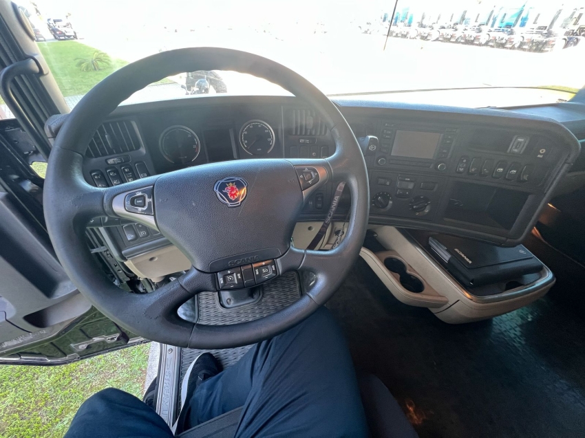 scania 110 scania/ r510 a6x4 diesel 2p semiautomatico 2019