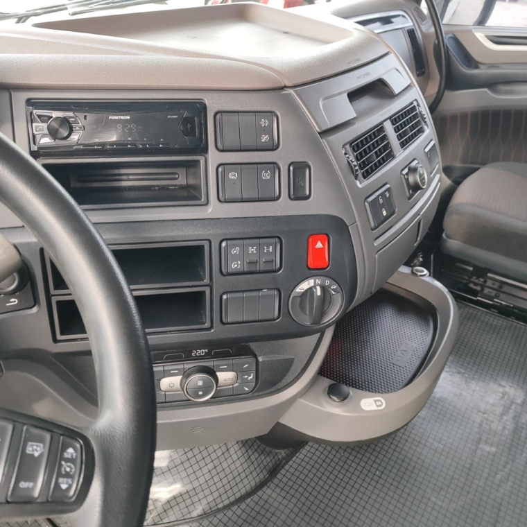 daf xf ftt sc comfort td520+290l 530hp diesel 2p automatico 202312