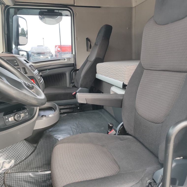 daf xf ftt sc comfort td520+290l 530hp diesel 2p automatico 202310