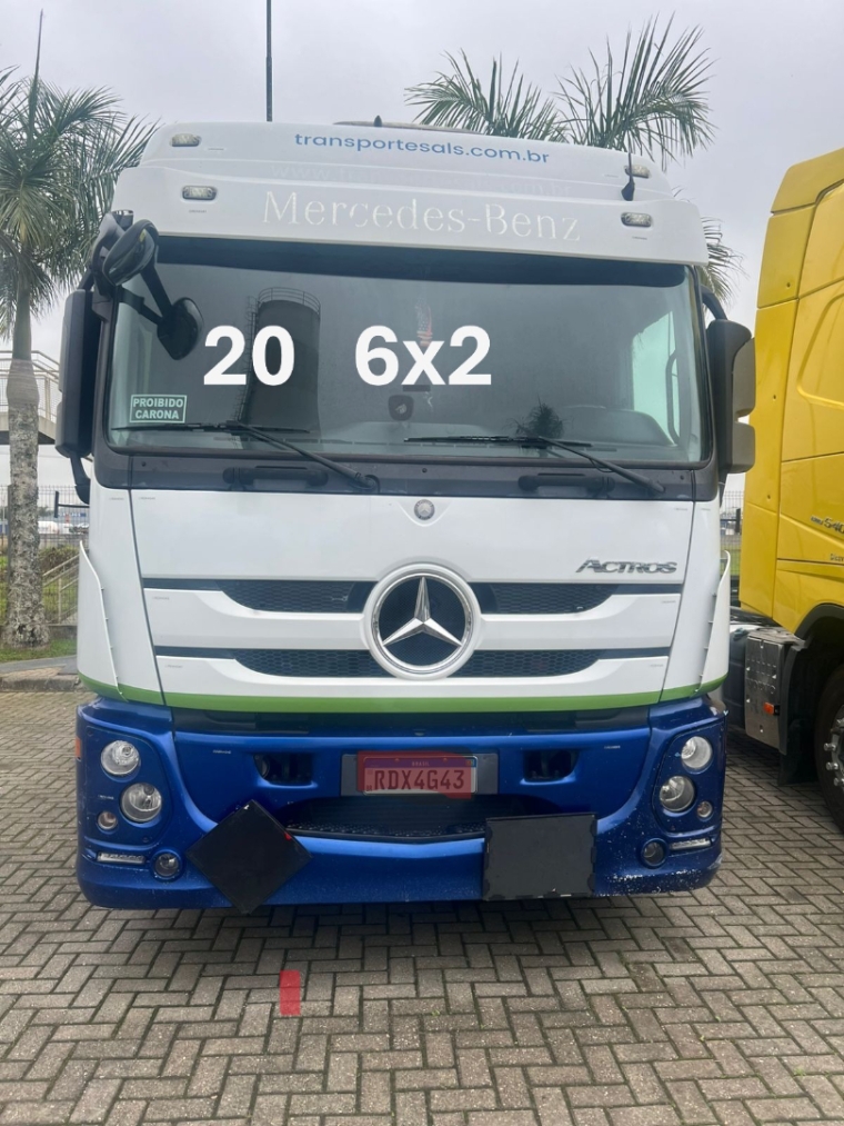 mercedes-benz actros 2546ls diesel 2p automatico 2020