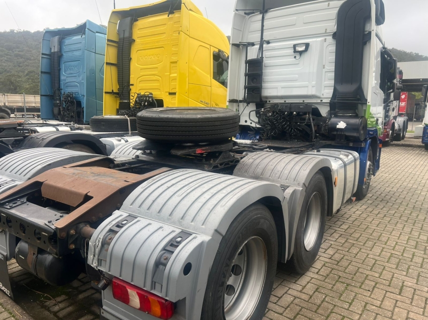 mercedes-benz actros 2546ls diesel 2p automatico 2020
