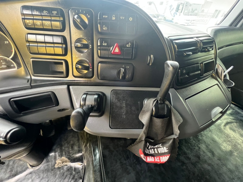 mercedes-benz actros 2546ls diesel 2p automatico 2020