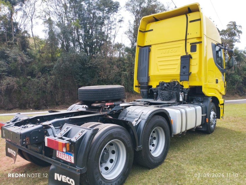 iveco stralis 600s44t diesel 2p automatico 2022