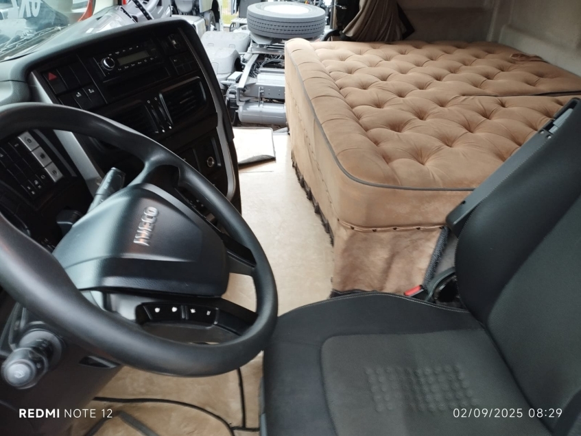 iveco stralis 600s44t diesel 2p automatico 2022