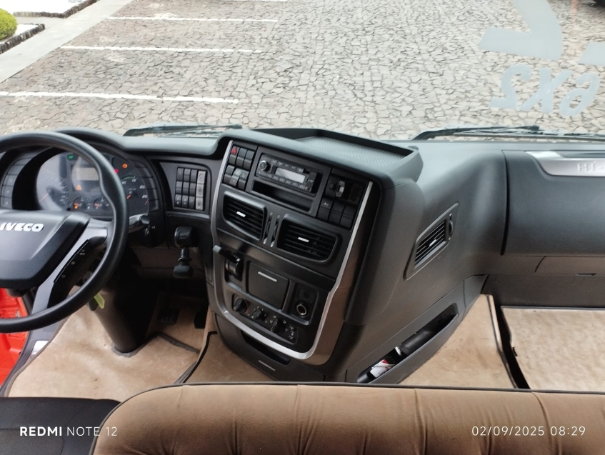 iveco stralis 600s44t diesel 2p automatico 2022