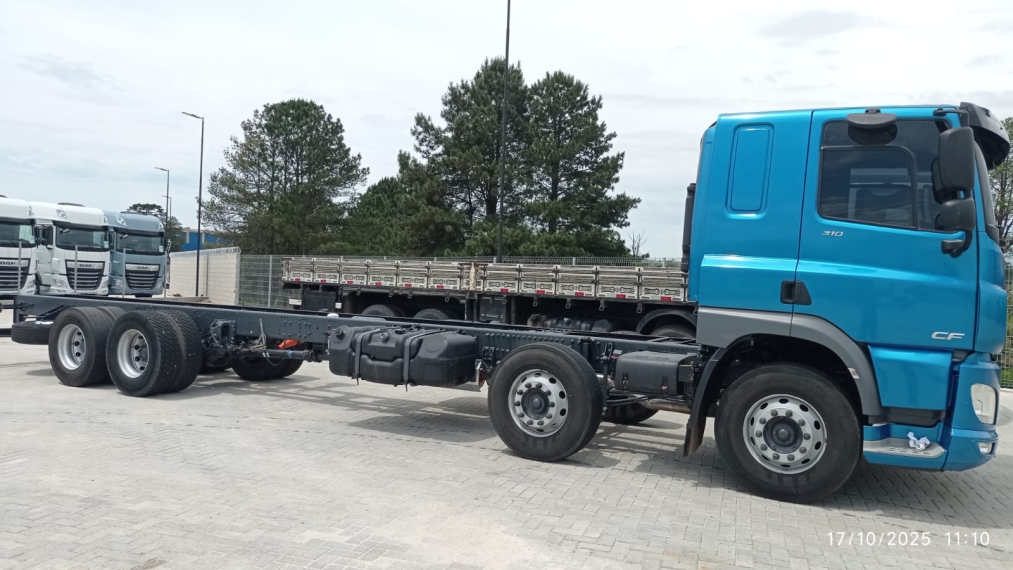 daf cf 300 7l fac at slc  td350+ 300l 310hp diesel 2p automatico 20242