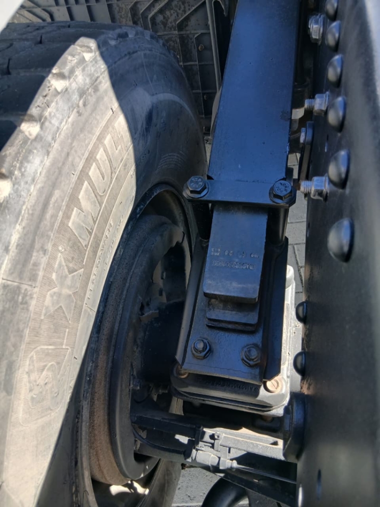 mercedes-benz actros 2651ls 6x4 diesel 2p automatico 20208