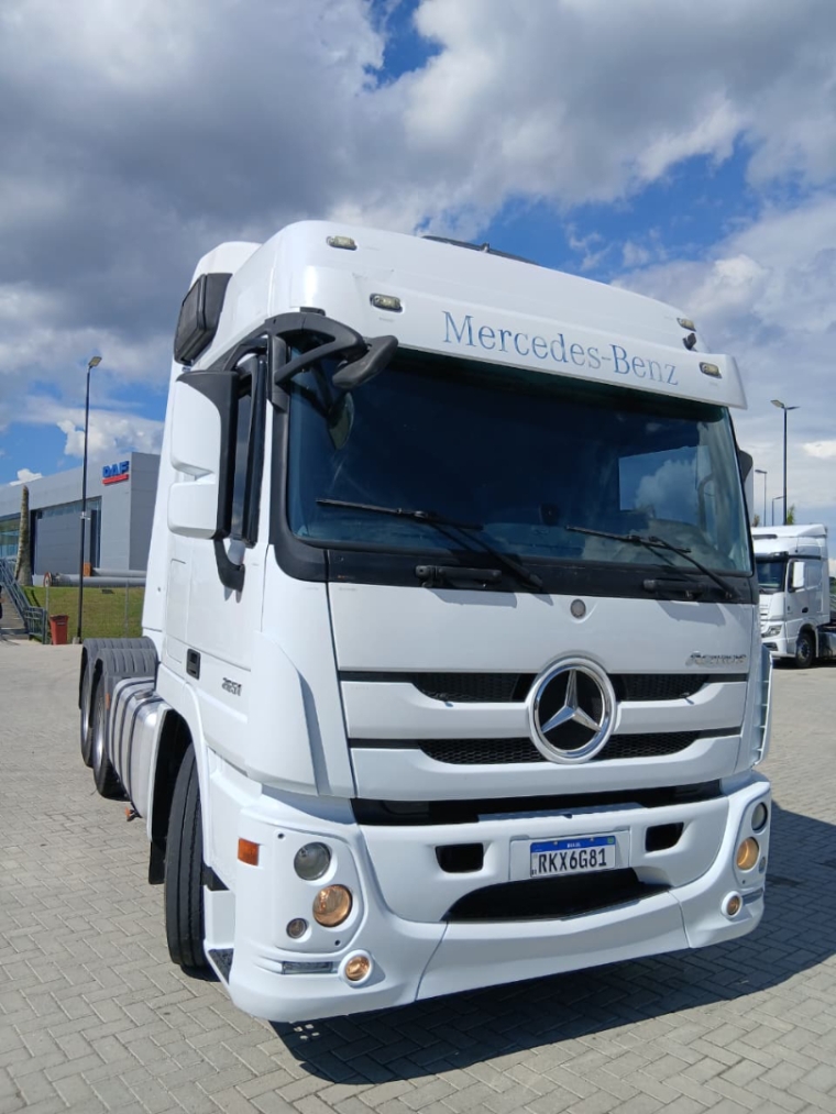 mercedes-benz actros 2651ls 6x4 diesel 2p automatico 20201
