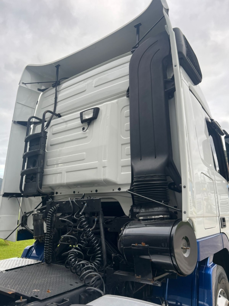 mercedes-benz actros 2651ls 6x4 diesel 2p automatico 2020