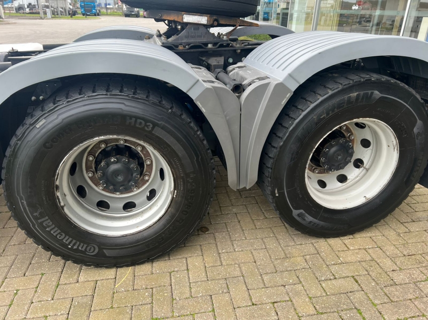 mercedes-benz actros 2651ls 6x4 diesel 2p automatico 2020