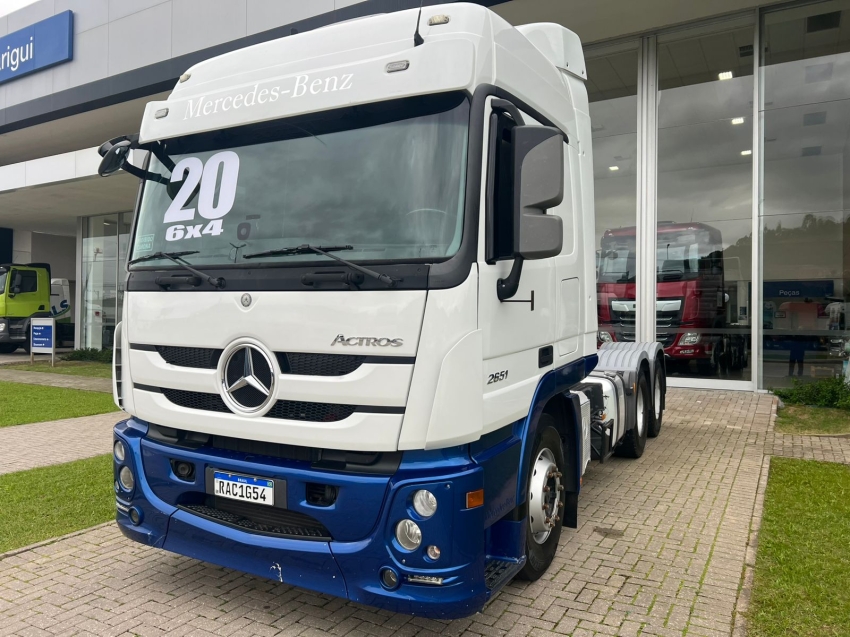 mercedes-benz actros 2651ls 6x4 diesel 2p automatico 2020