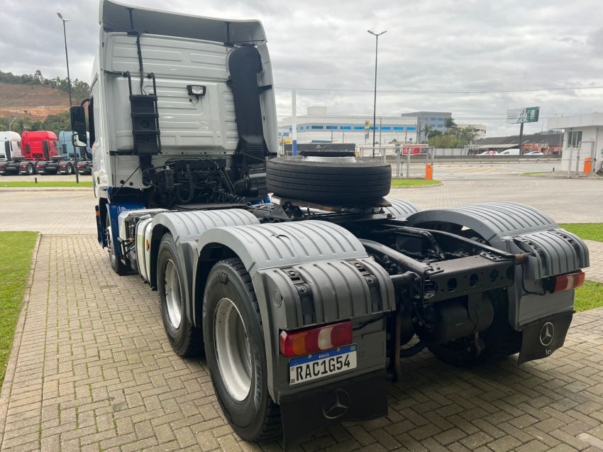 mercedes-benz actros 2651ls 6x4 diesel 2p automatico 2020