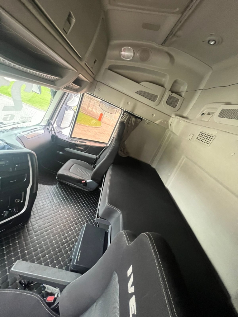 iveco stralis 800s48tz diesel 2p automatico 2021