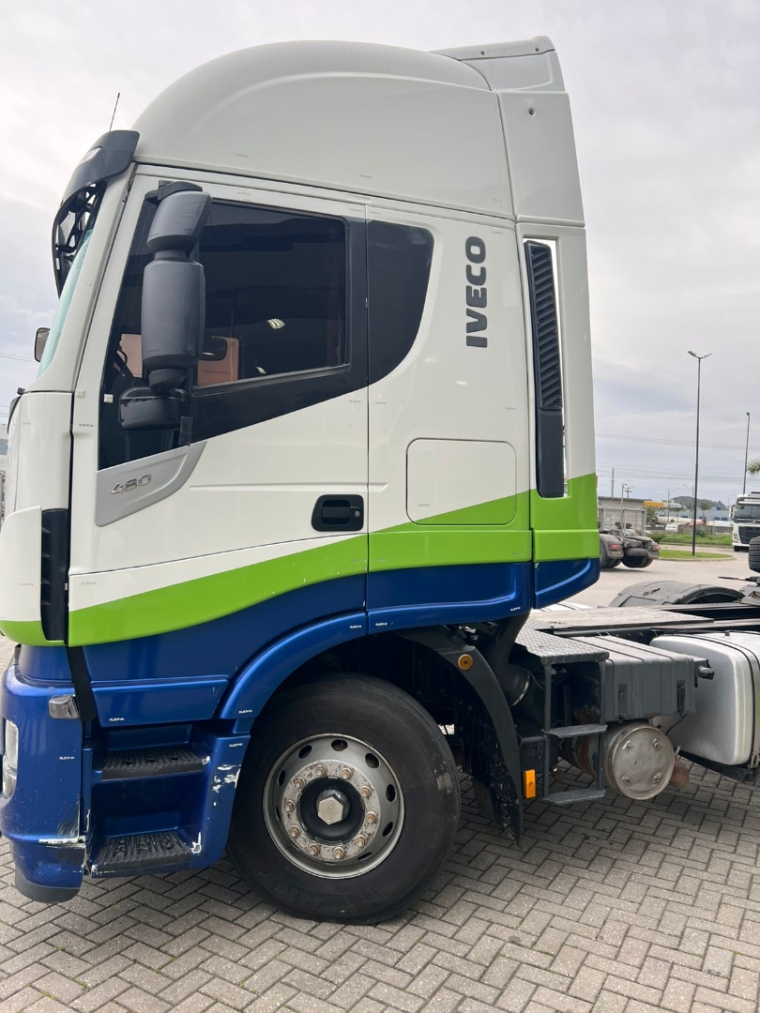 iveco stralis 800s48tz diesel 2p automatico 2021