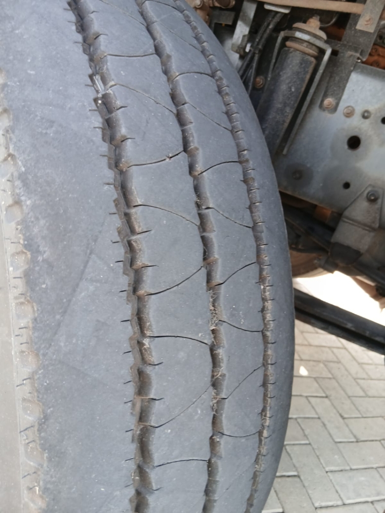 daf cf 410 fts 6x2 diesel 2p automatico 20209