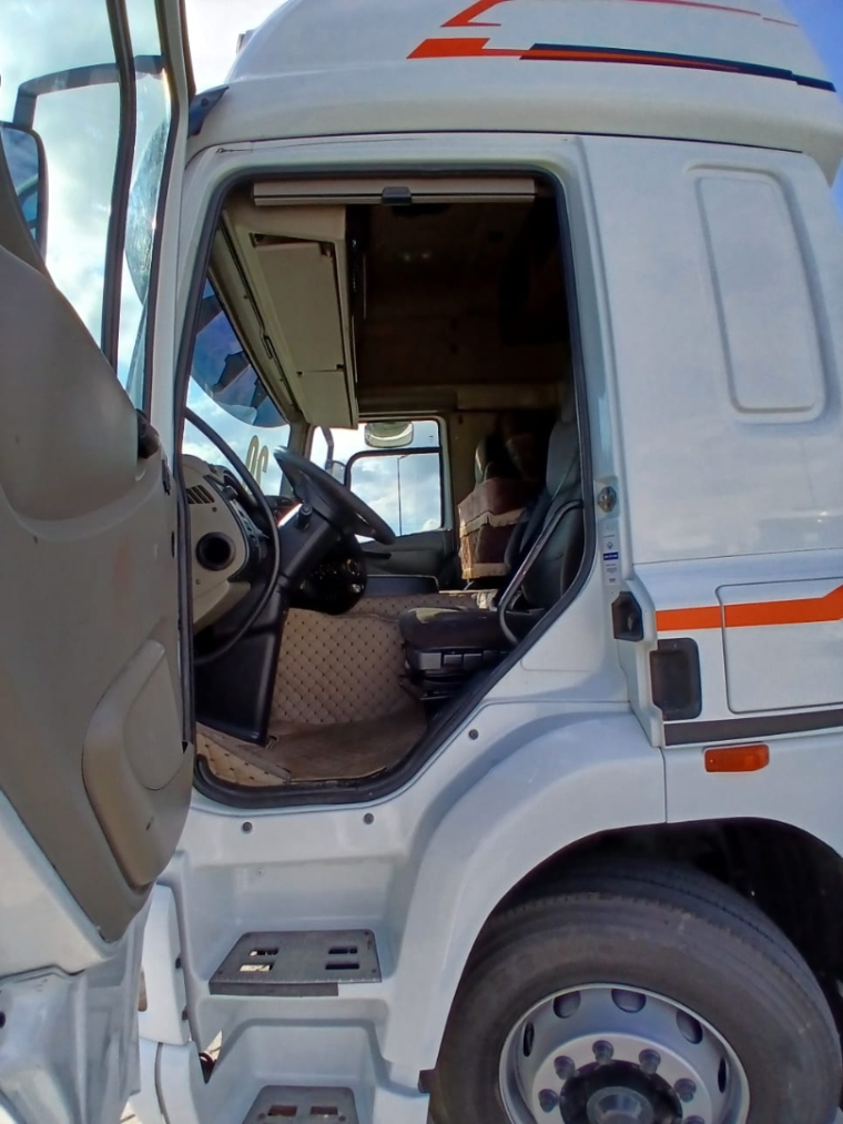 daf cf 410 fts 6x2 diesel 2p automatico 202013