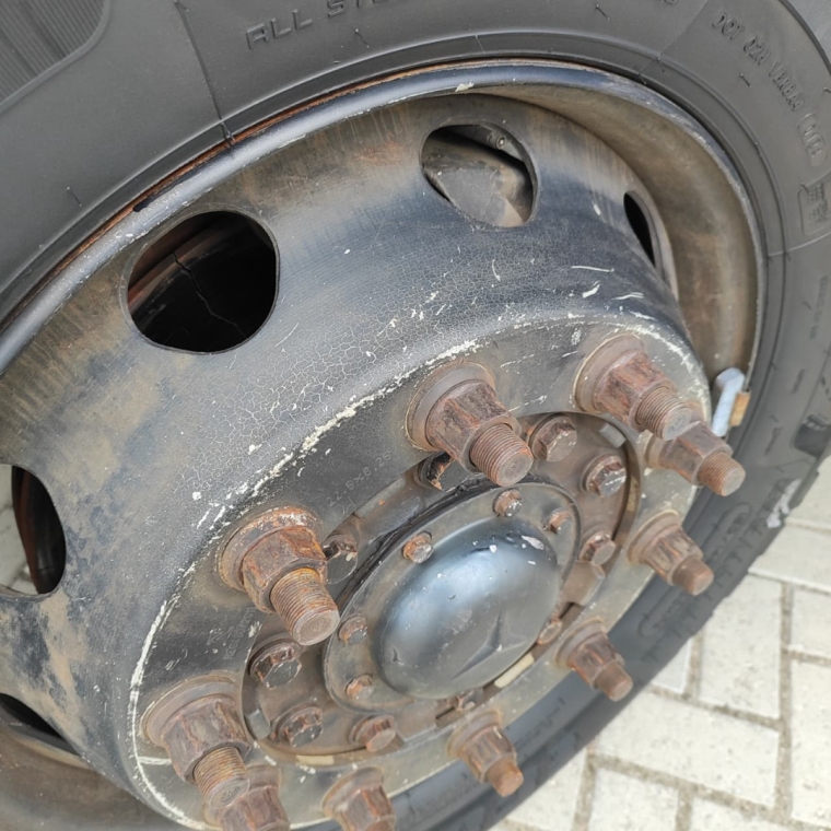 mercedes-benz axor 2544 s diesel 2p automatico 201411