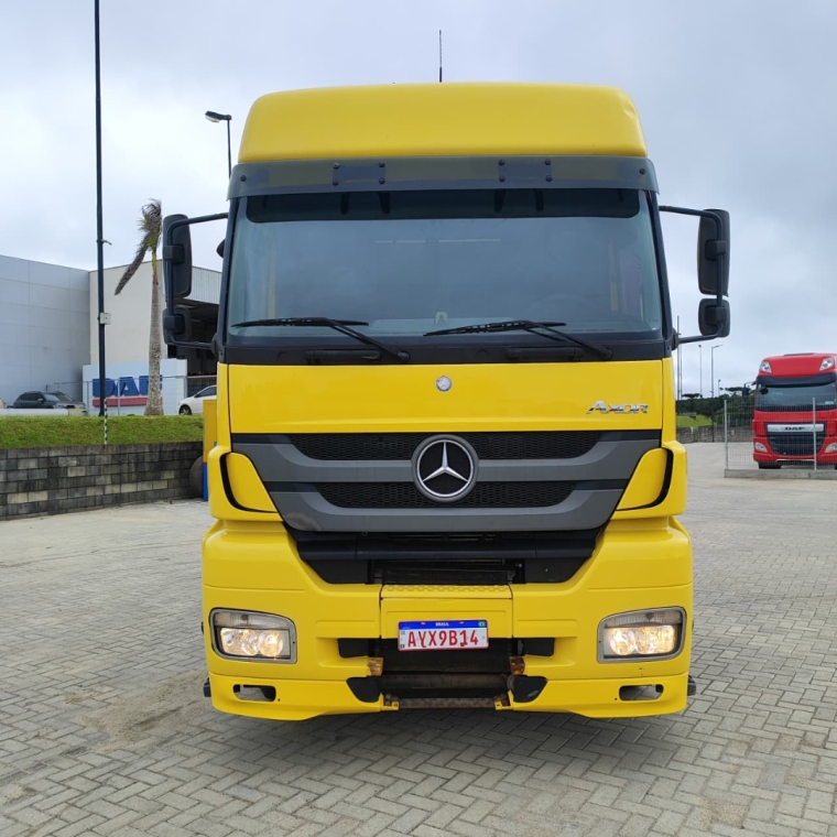 mercedes-benz axor 2544 s diesel 2p automatico 20141