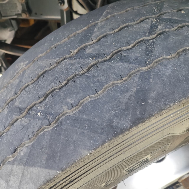 daf xf ftt sc comfort diesel 2p automatico 20227