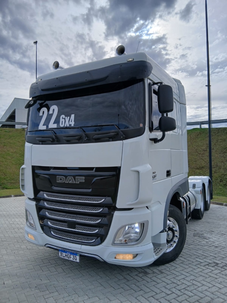 daf xf ftt 510 sc comfort diesel 2p automatico 2022