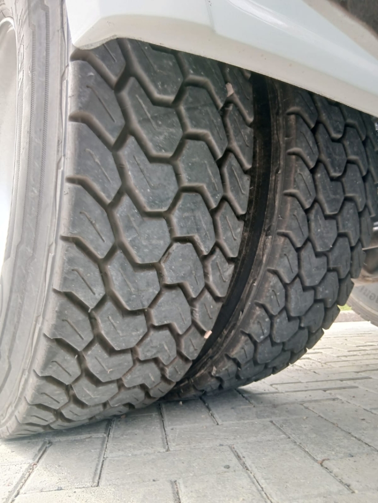 daf xf ftt 510 sc comfort diesel 2p automatico 202215