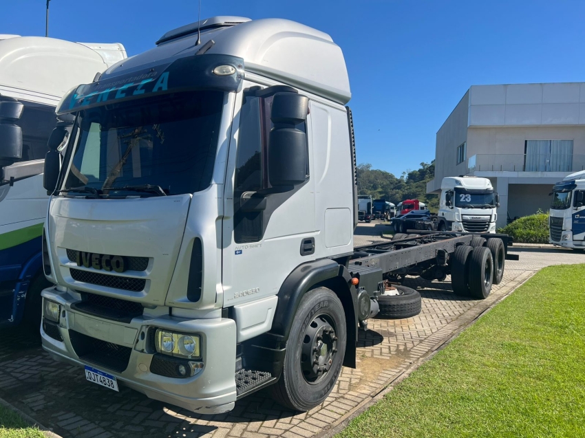 iveco tector 240e30sid diesel 2p automatico 2019