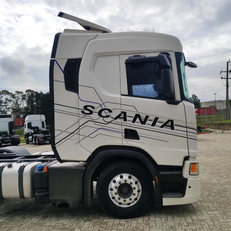 scania r 540 r540 a 6x4 diesel 2p automatico 20213