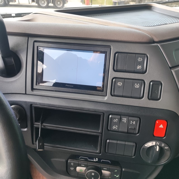 daf xf fts ssc comfort d2,85 td520+370l diesel 2p automatico 202311