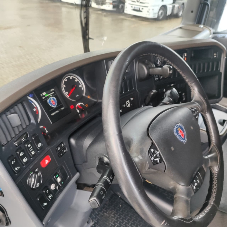 scania r 400 a6x2 diesel 2p manual 201510