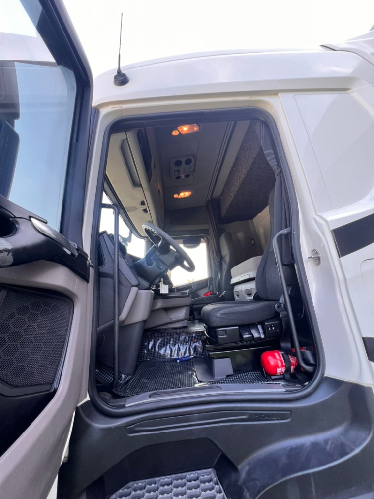 scania r 540 a6x4 diesel 2p automatico 202124