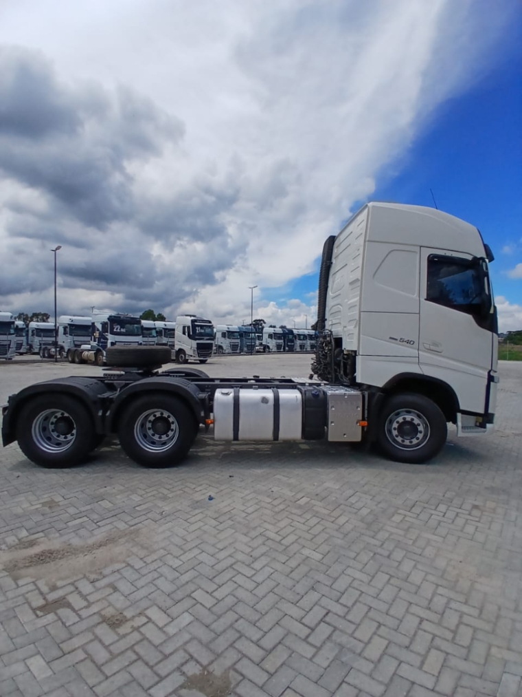 volvo fh 540 diesel 2p automatico 20213