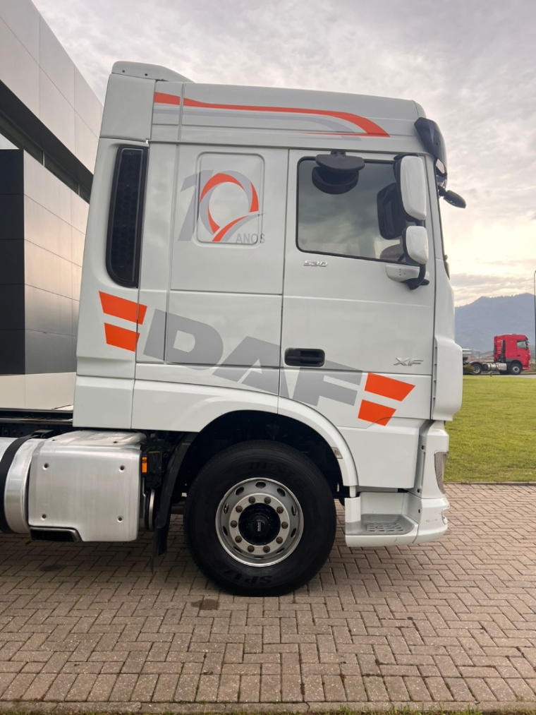 daf xf ftt 530 6x4 diesel 2p automatico 20214