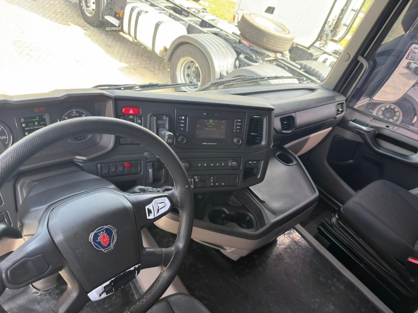 scania r 450 a 6x4 diesel 2p automatico 202010