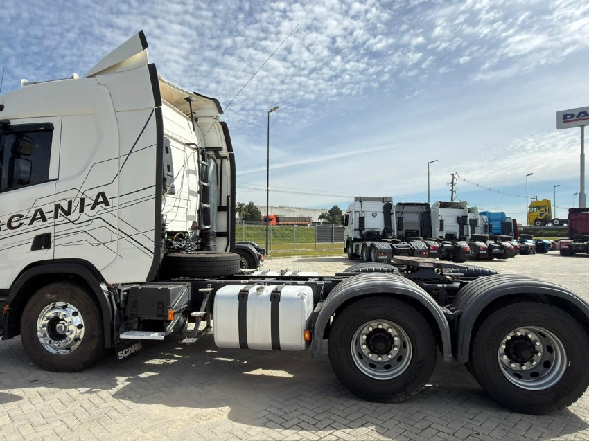 scania r 450 a 6x4 diesel 2p automatico 20204