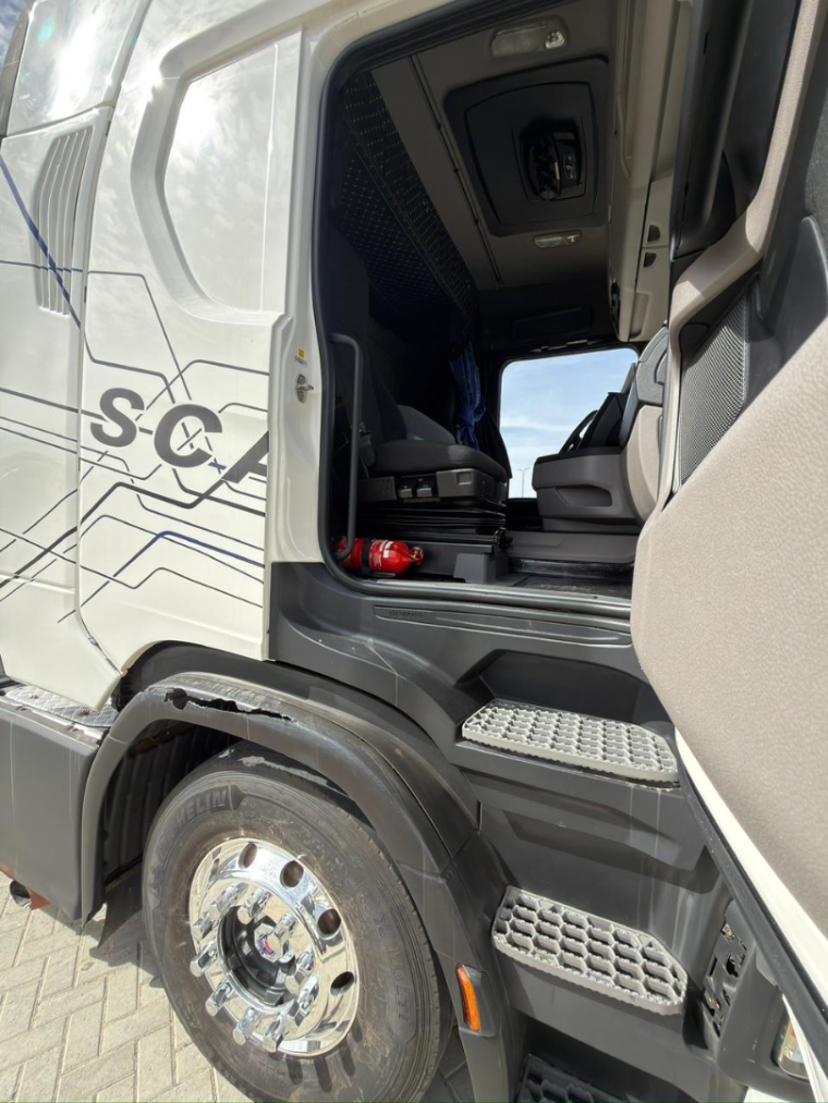 scania r 450 a 6x4 diesel 2p automatico 202014