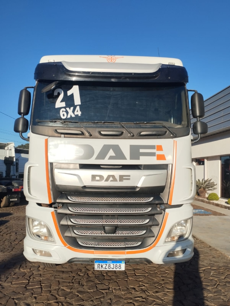 daf xf ftt 530 6x4 diesel 2p automatico 20212