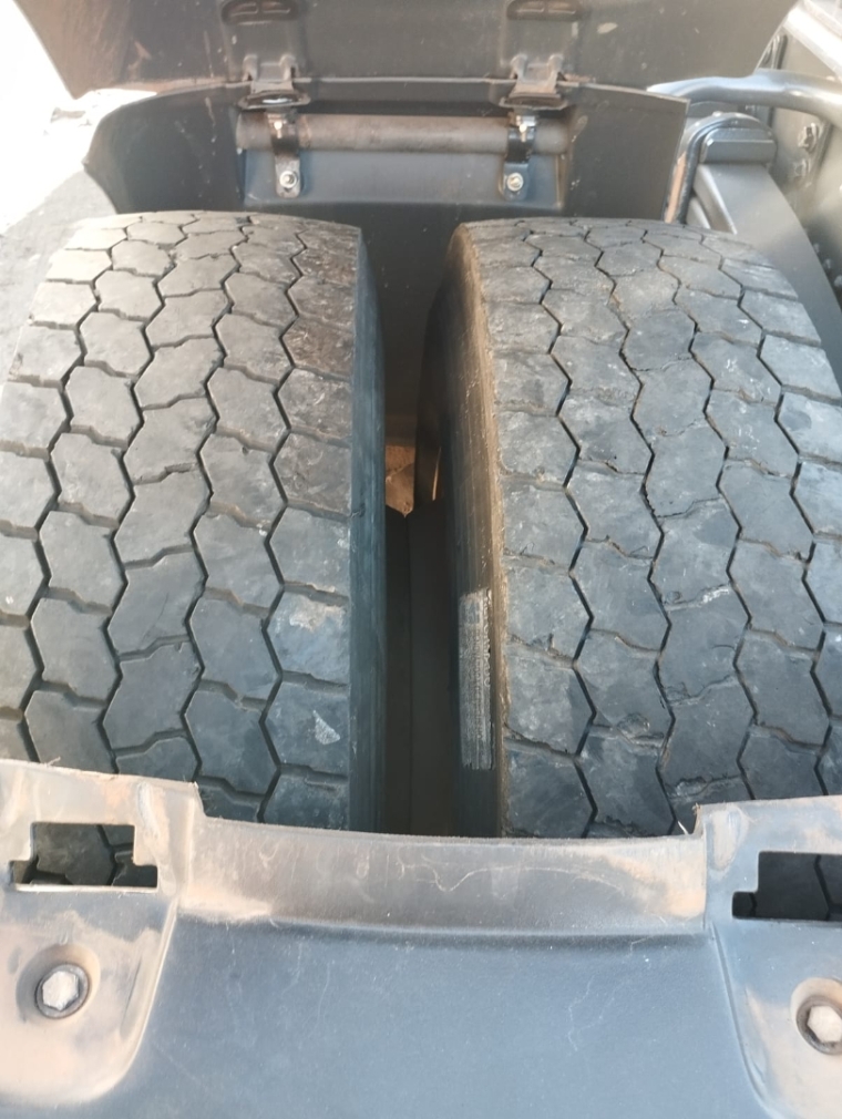 daf xf ftt 530 6x4 diesel 2p automatico 202112