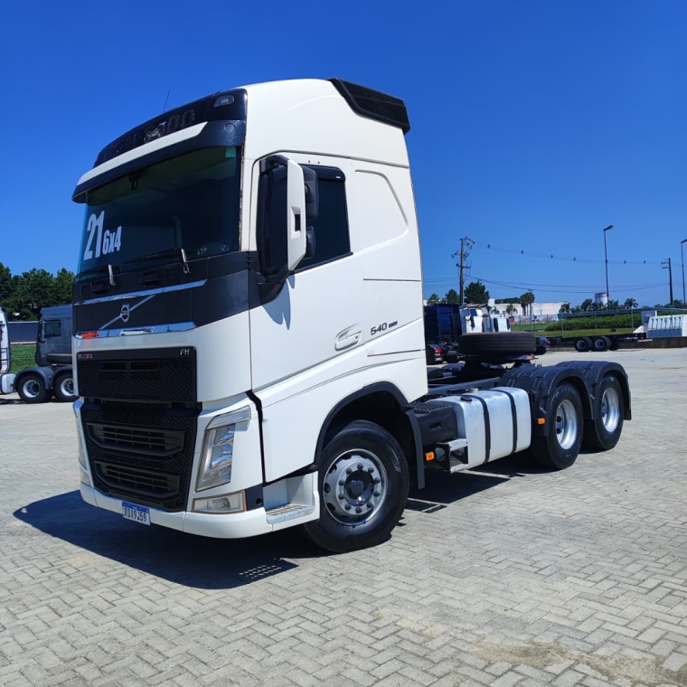 volvo fh 540 diesel 2p automatico 20215